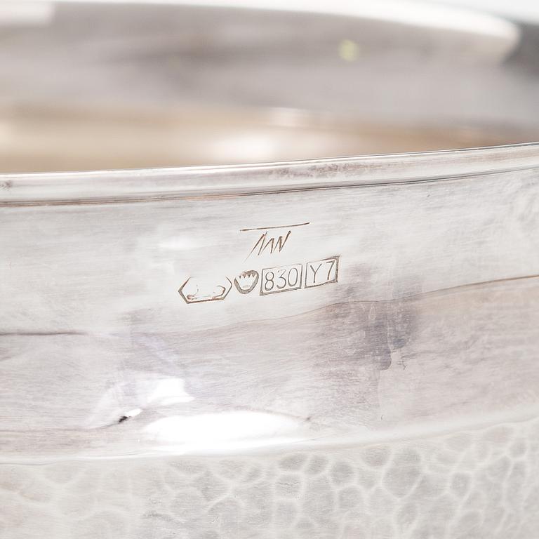 Tapio Wirkkala, a silver bowl, model TW 341, Hämeenlinna, Finland 1976. Design year 1966.