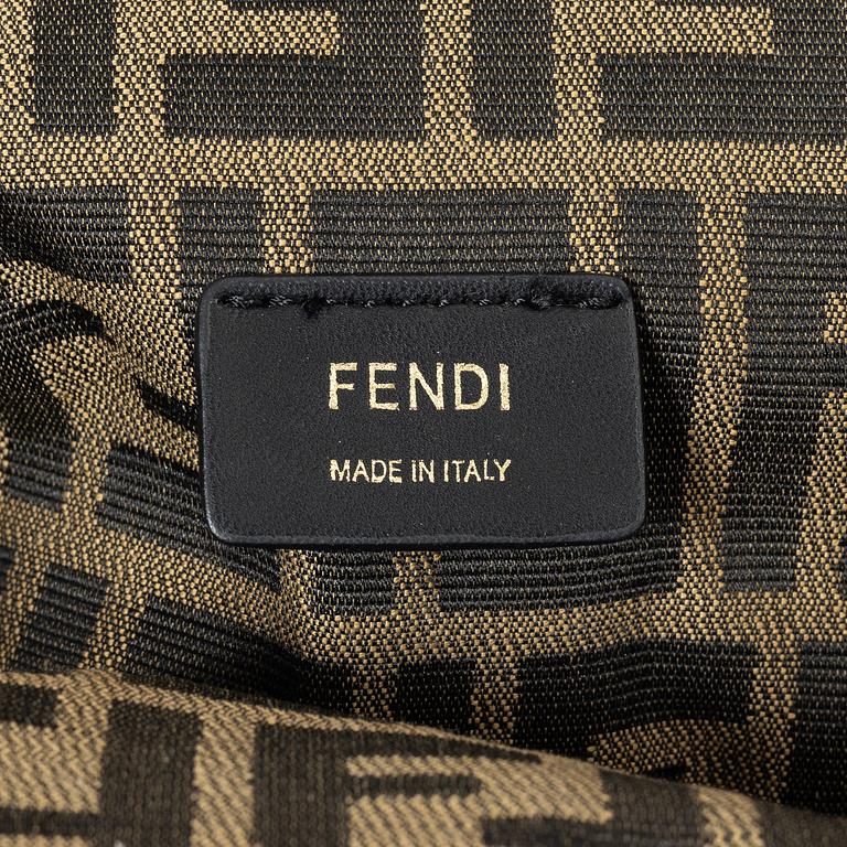Fendi, väska, "Shearling First Midnight".