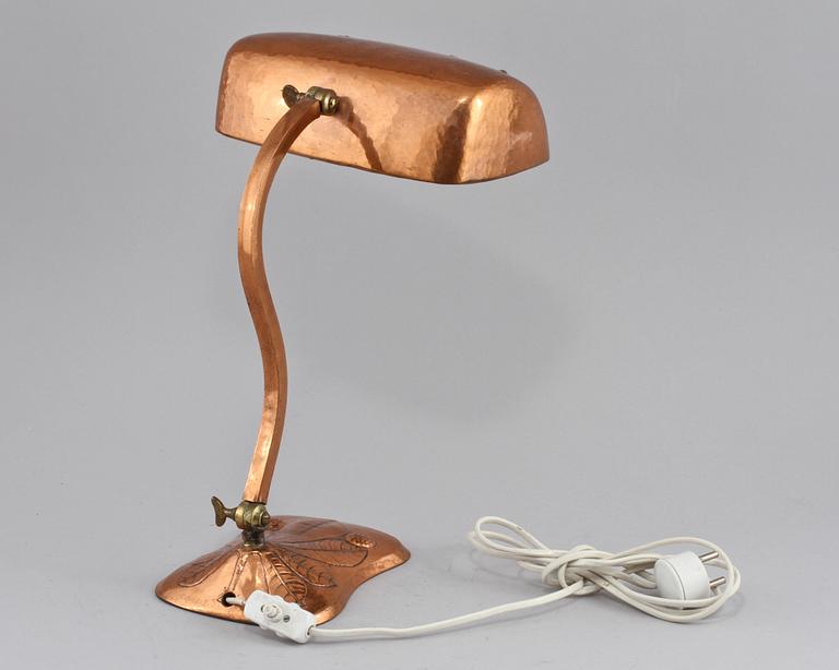 BORDSLAMPA, jugend, 1900-talets första kvartal.