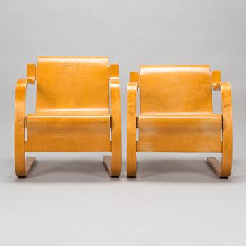 Alvar Aalto, a pair of 1940's '31' armchairs for, O.Y. Huonekalu- ja Rakennustyötehdas A.B.