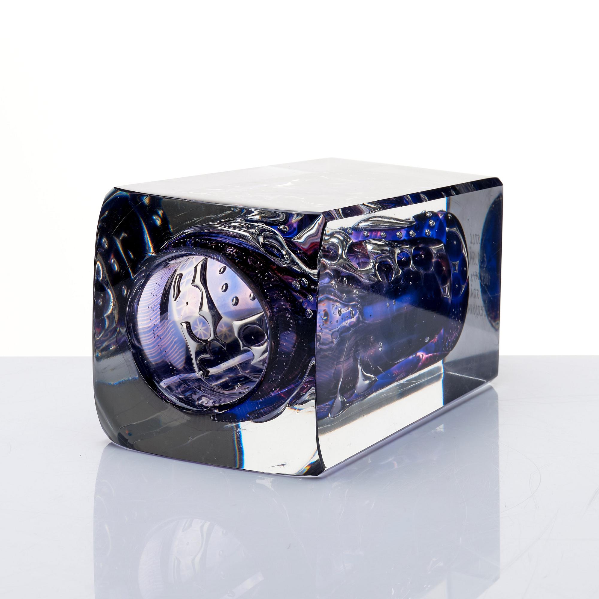 Edvin Öhrström, an 'Ariel' glass vase, Orrefors 1952.