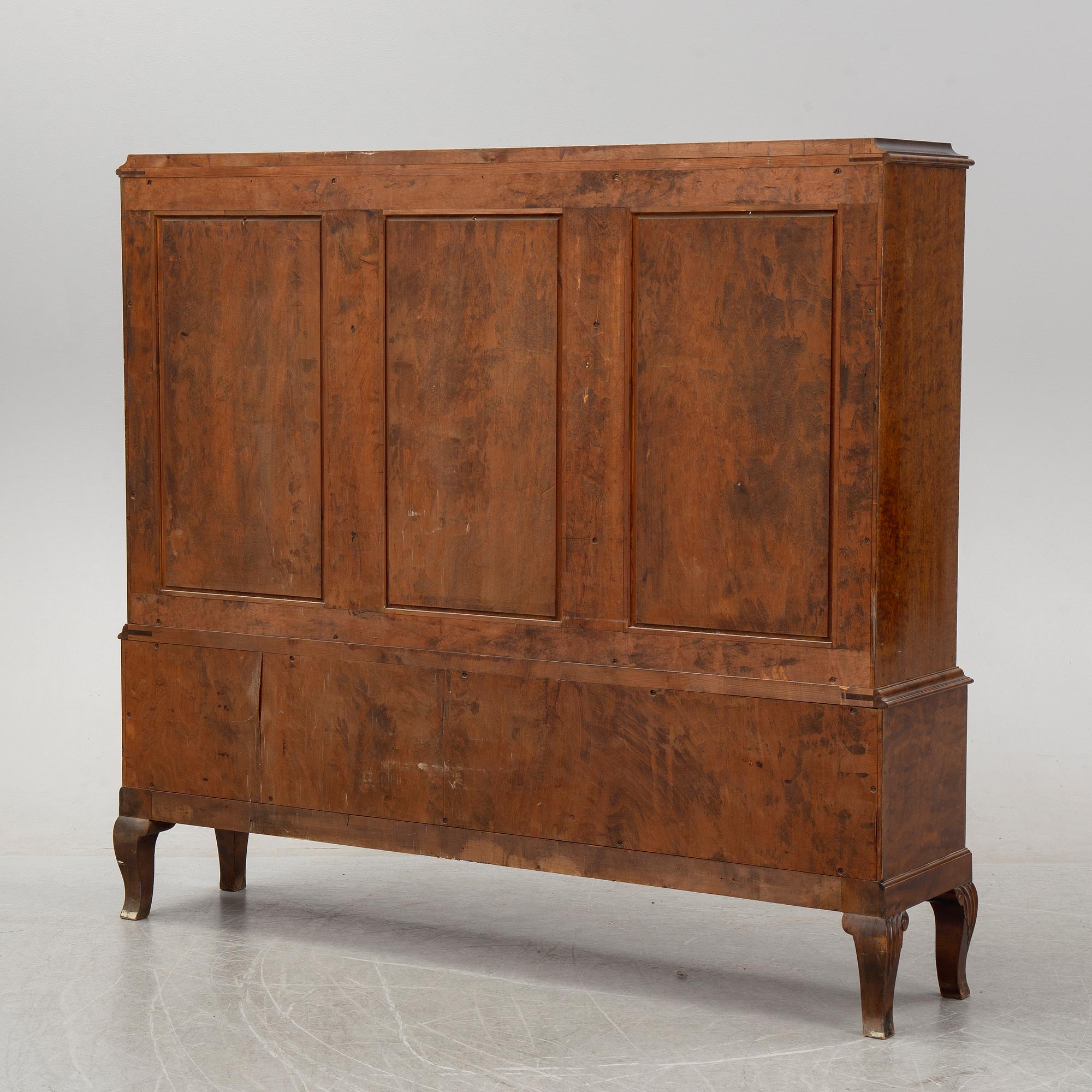 A Swedish Grace vitrine cabinet, first half of the 20th Century.
