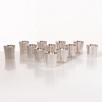 Eric Löfman, A set of twelve silver beakers, KG Markström, Uppsala 1975.