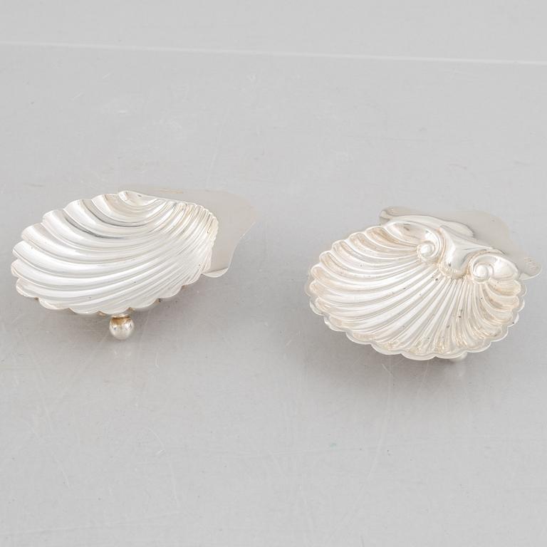 Two English silver shell-shaped bowls, 1897-99.