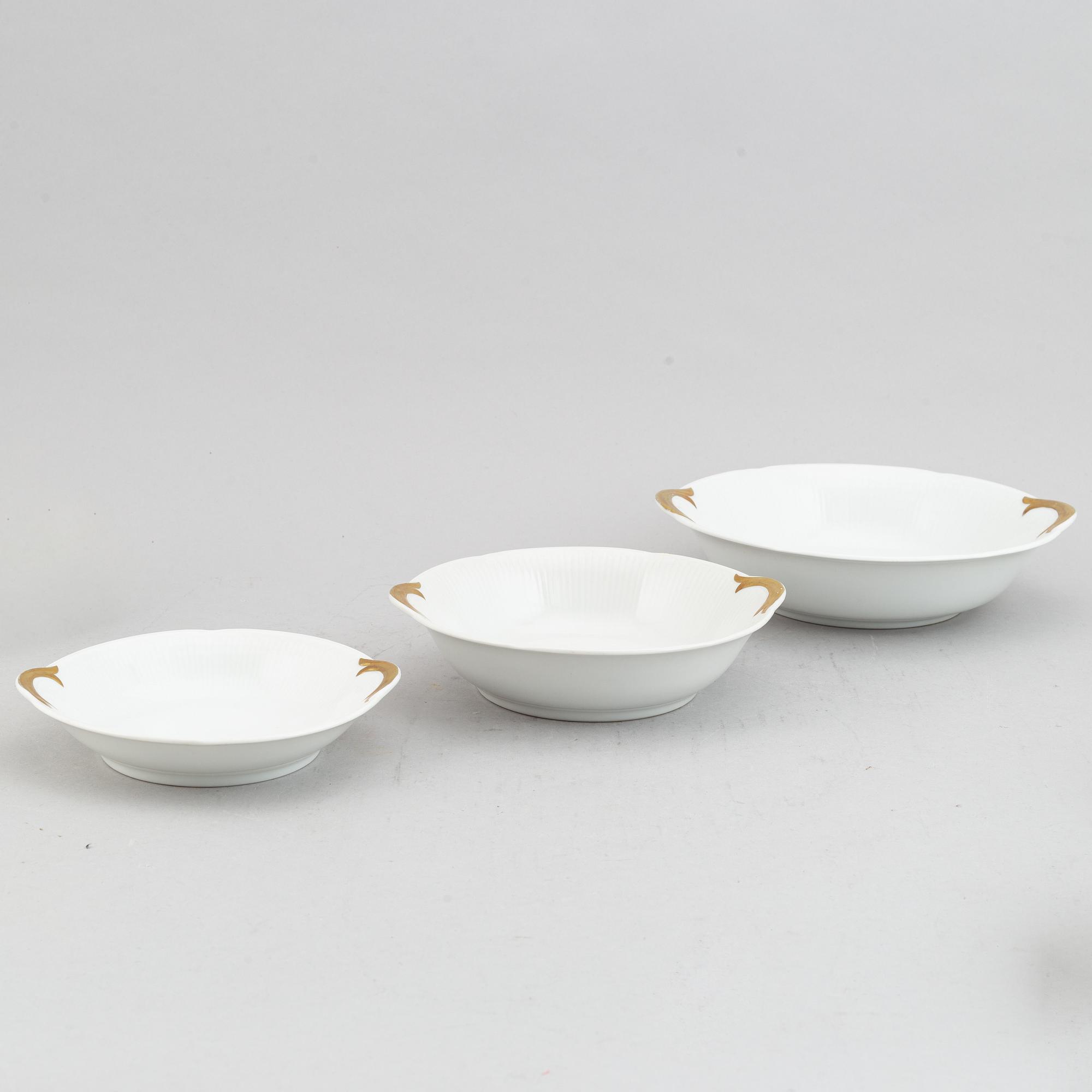 Louise Adelborg, Mat, kaffe- och teservis, Porslin, 110 delar, "Swedish Grace"/"Nationalservisen", Rörstrand.