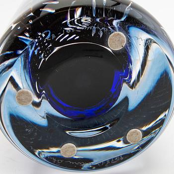 Edvin Öhrström, vas "Gondoljären", Ariel Orrefors signerad 1987.