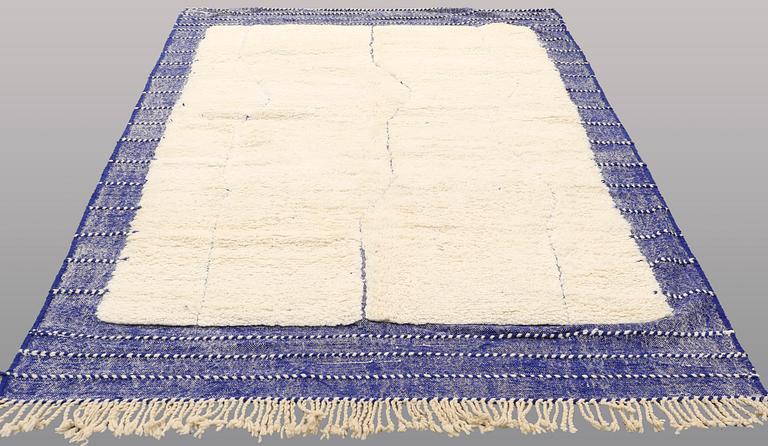 A CARPET, Morocco, ca 292 x 193 cm.