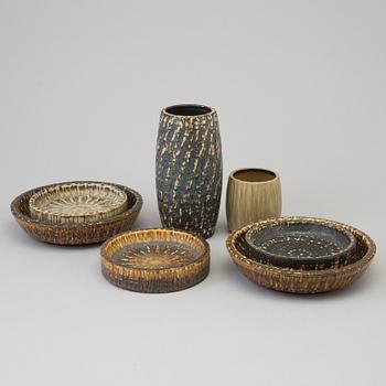 GUNNAR NYLUND, seven 'Rubus' stoneware piece from Rörstrand.
