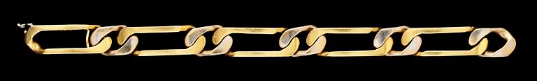 A twocoloured 18k gold bracelet.