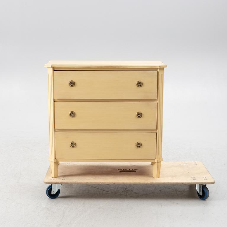 Byrå, Gustaviansk stil, 1900-talets andra hälft.