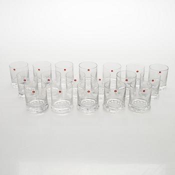 Timo Sarpaneva, dricksglas, 16 st, "Helminauha" (Pärlband), Iittala 1964-1973.