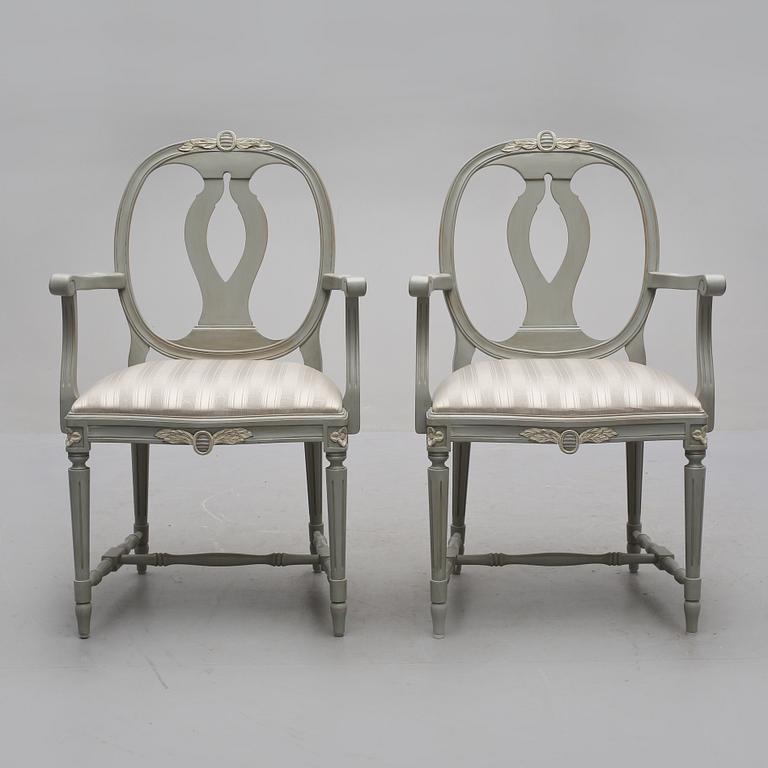 KARMSTOLAR, ett par, gustaviansk stil,