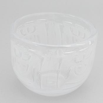 Bengt Edenfalk, a 'Thalatta' glass bowl, Skruf, signed.