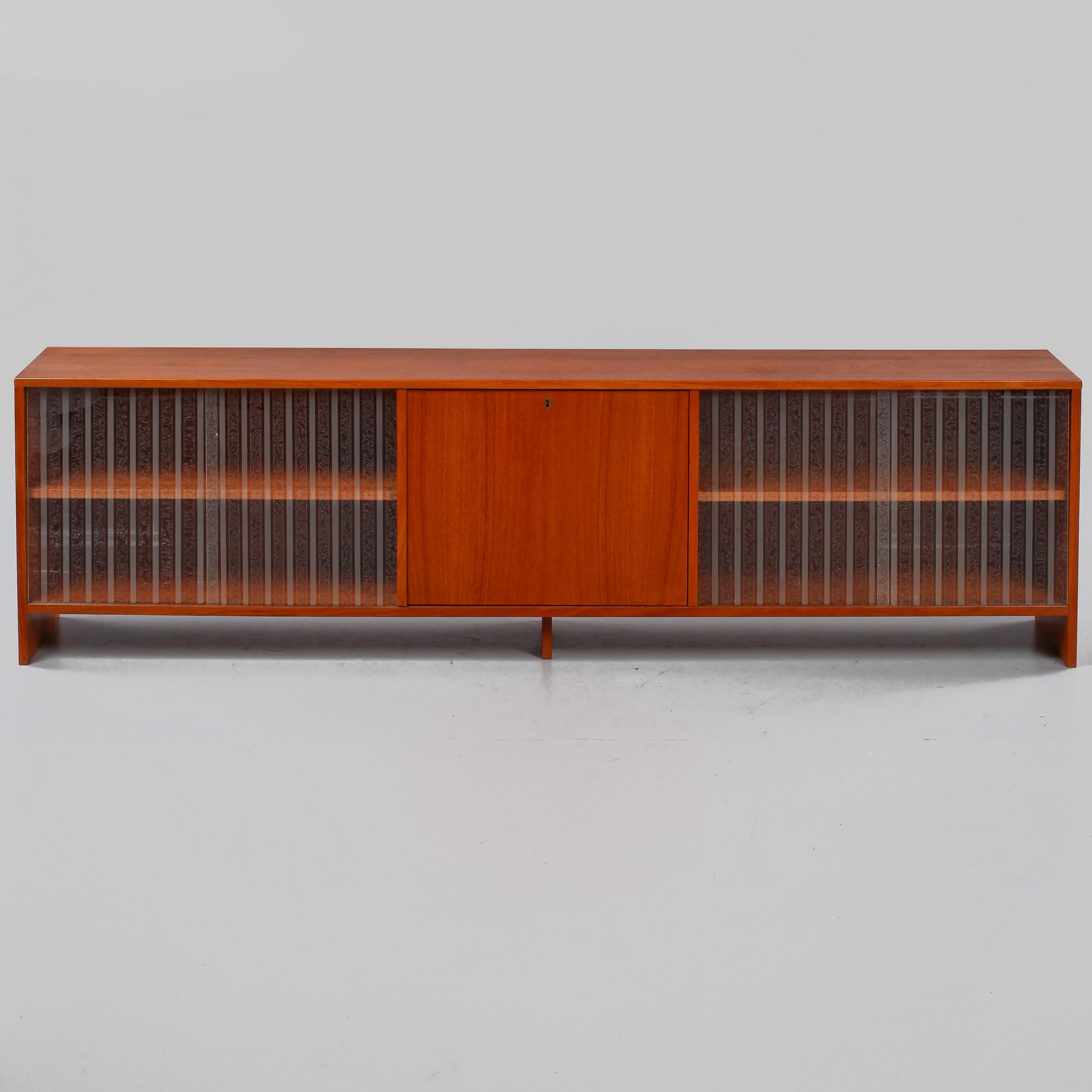SIDEBOARD, 1900-talets andra hälft.