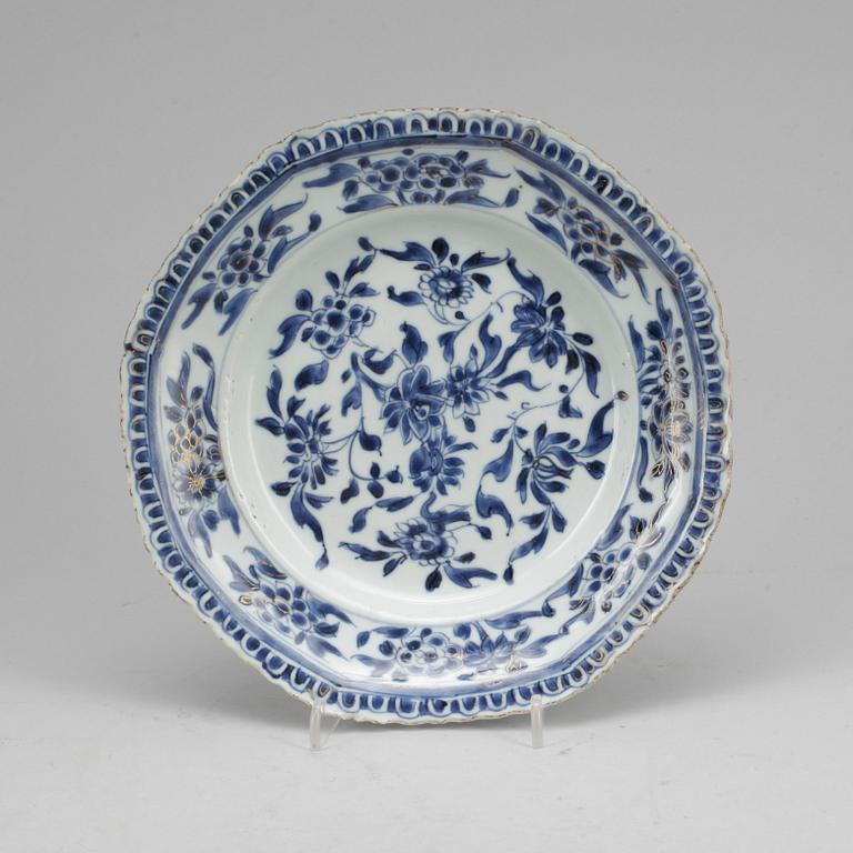 TALLRIKAR, 3 st, porslin, Kina, Kangxi, 1700-tal.