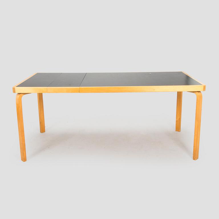 Alvar Aalto, bord, modell 95A, för O.Y. Huonekalu- ja Rakennustyötehdas A.B. 1940-tal.