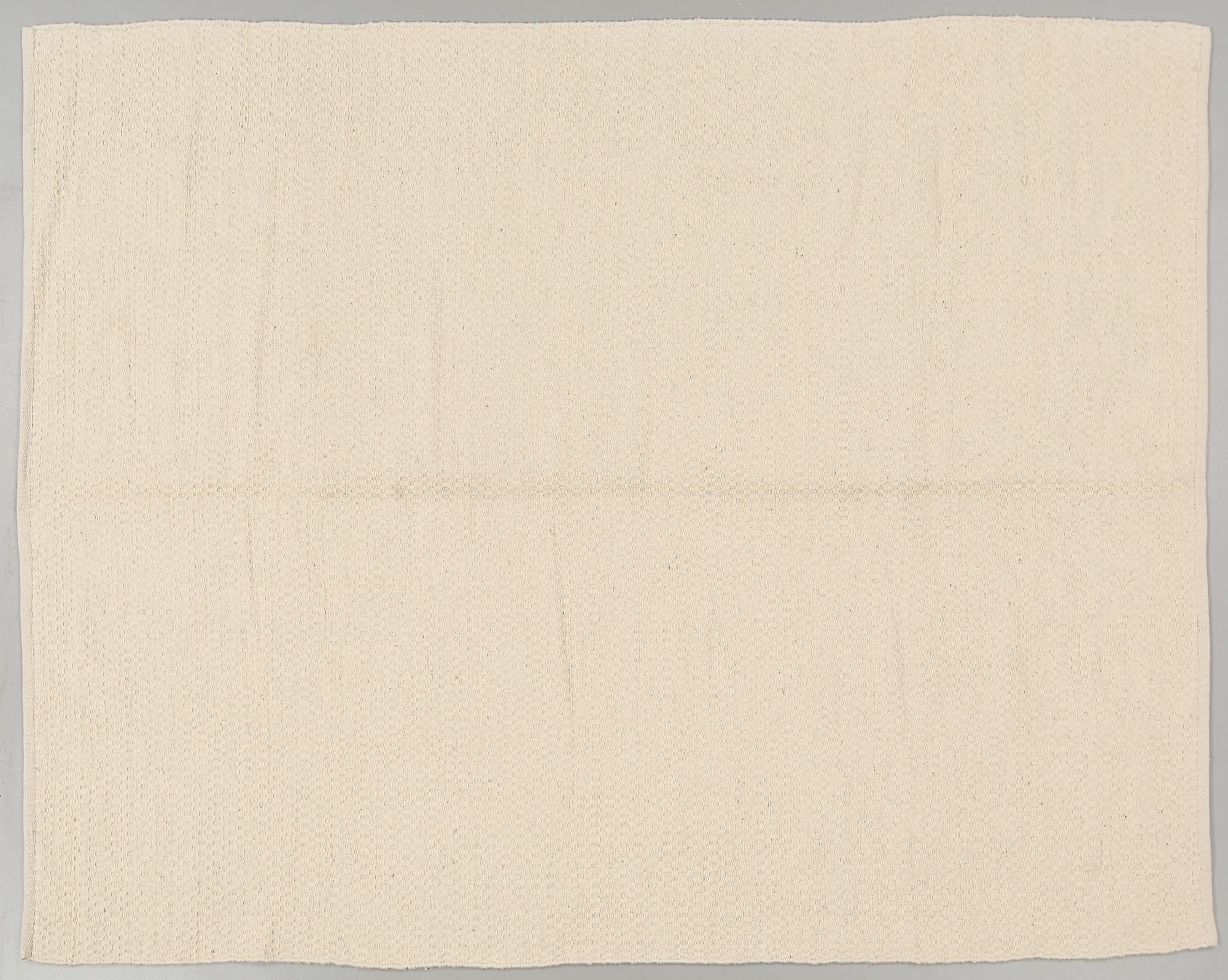 MATTA, vävd, modern tillverking, 244 x 169 cm.