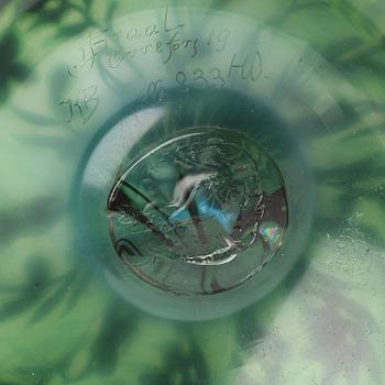 Simon Gate, & Knut Bergqvist (glasblåsare), Heinrich Wollman (gravör), skål graal, Orrefors 1919, No 833.