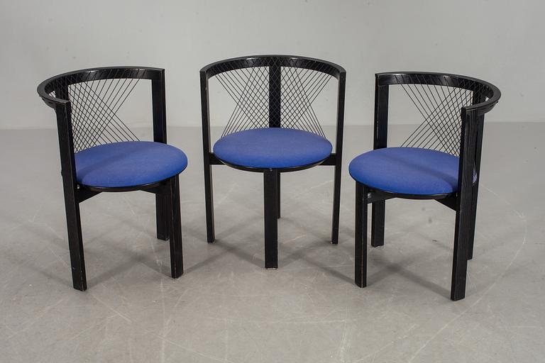 STOLAR, 3 st, "String Chair", Niels Jörgen Haugesen, Danmark, 1970-tal.