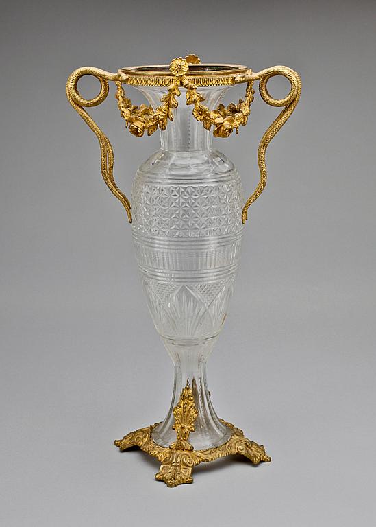 VAS, glas med bronsmontering, Louis XVI-stil.