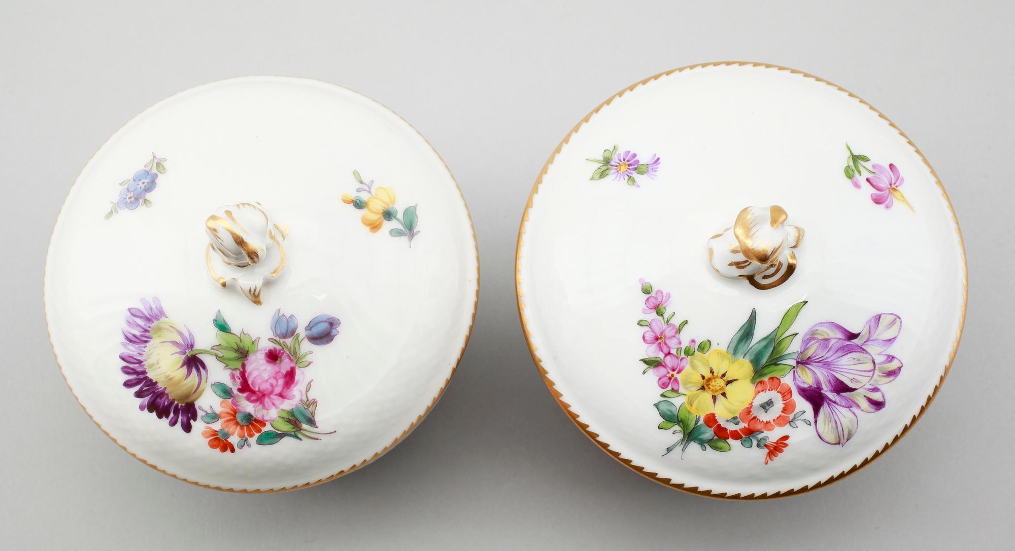 LOCKSKÅLAR, 1 par, porslin, Royal Copenhagen.