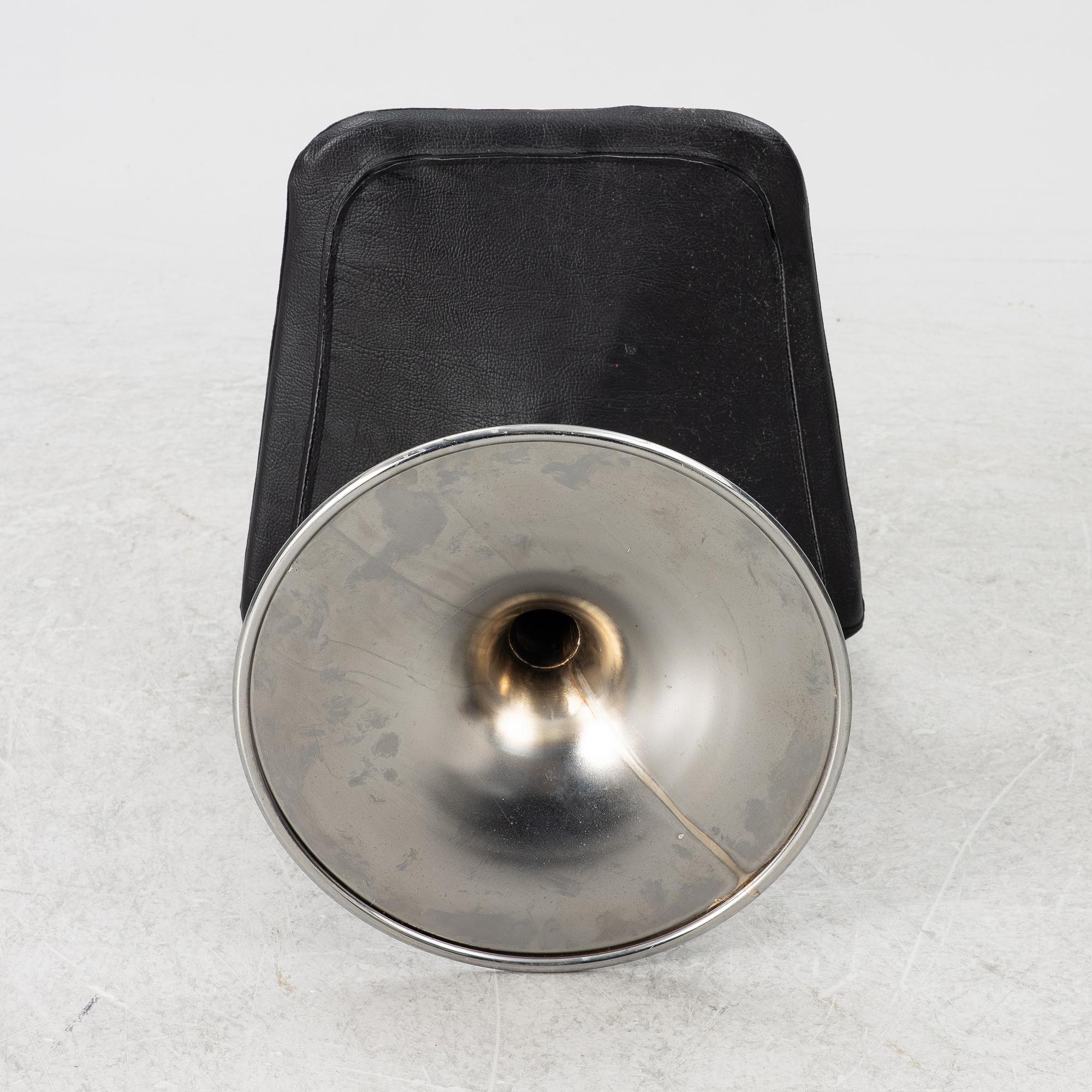 A set of 6 "Viggen" chairs, Johansson Design Markaryd, second half of the 20th century.