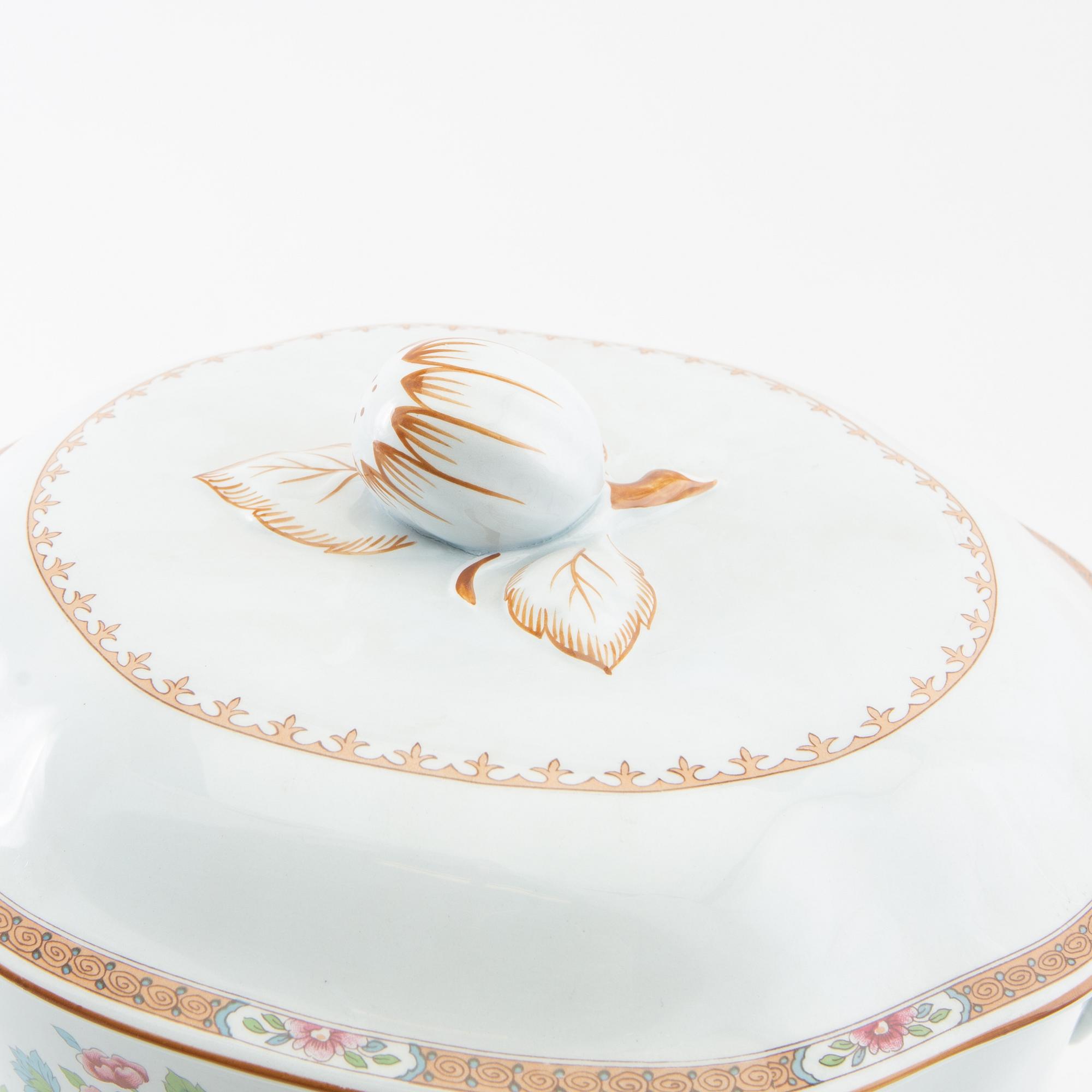 Rörstrand, service, 49 pieces, "Lotus", second half of the 20th century.