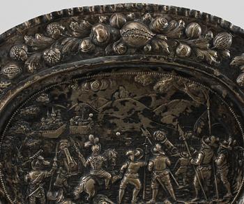 PRESENTERFAT, silver, barockstil, 1800-tal, vikt 1000 gram.