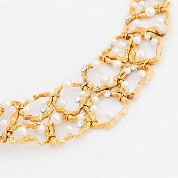 Gilbert Albert collier 18K guld med odlade pärlor och runda briljantslipade diamanter.