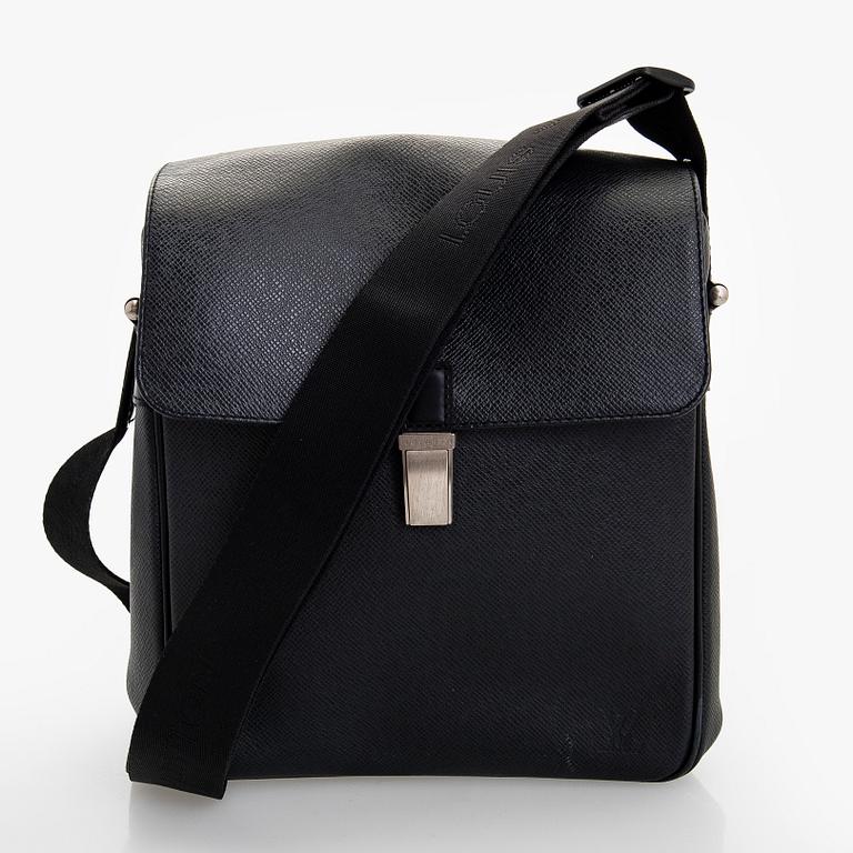 Louis Vuitton, A 'Yaranga' bag.