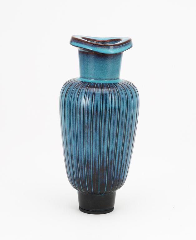 A Wilhelm Kåge 'Farsta' stoneware vase, Gustavsberg studio, probably 1950's.