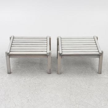 Elsa Stackelberg, karmstolar, ett par, med fotpallar, Fri Form.