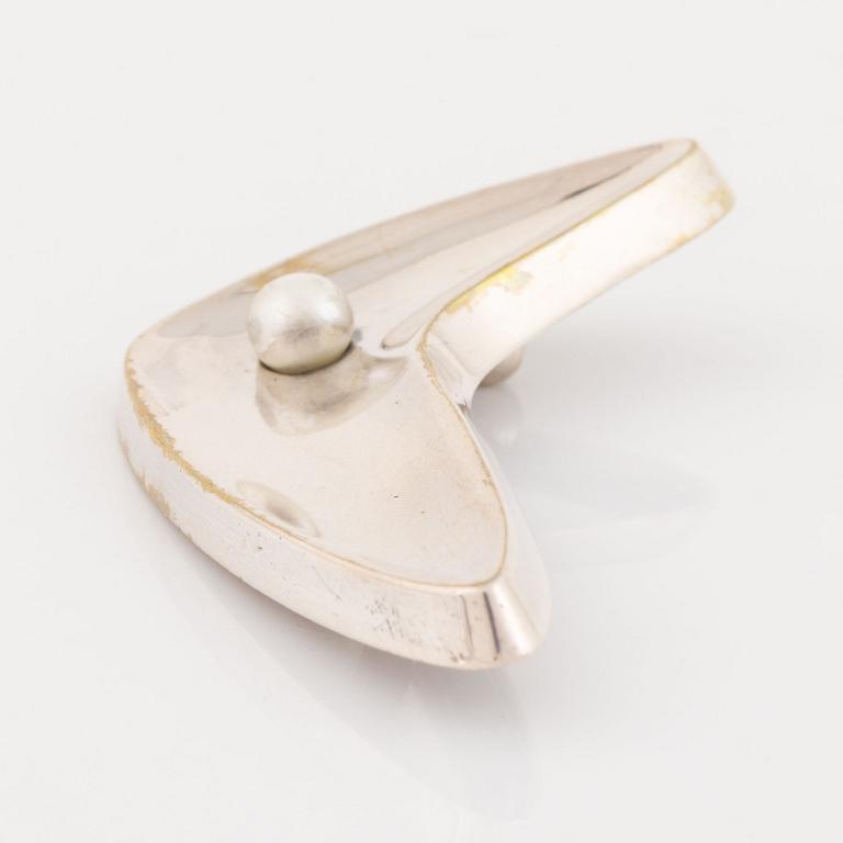Silver and pearl brooch, Gustaf Dahlgren & Co, Axelsson,