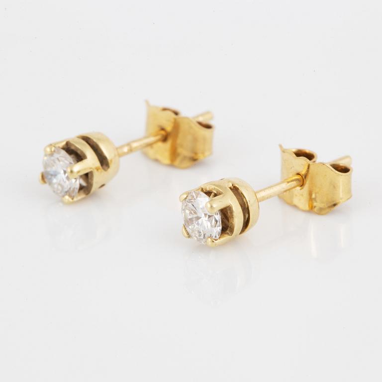 ÖRHÄNGEN "studs", guld med briljantslipade diamanter.