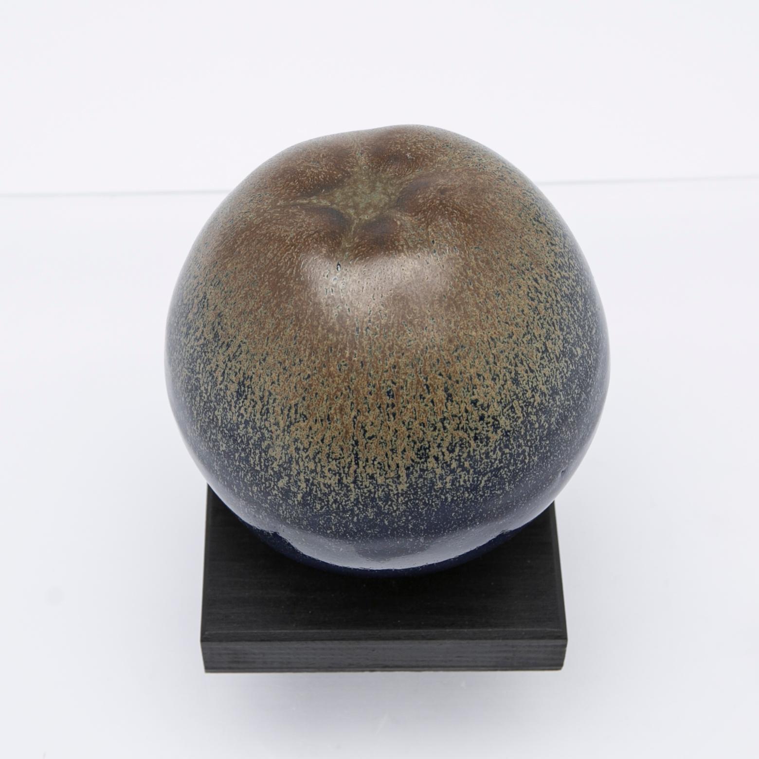 Ulla & Gustaf Kraitz, Apple.
