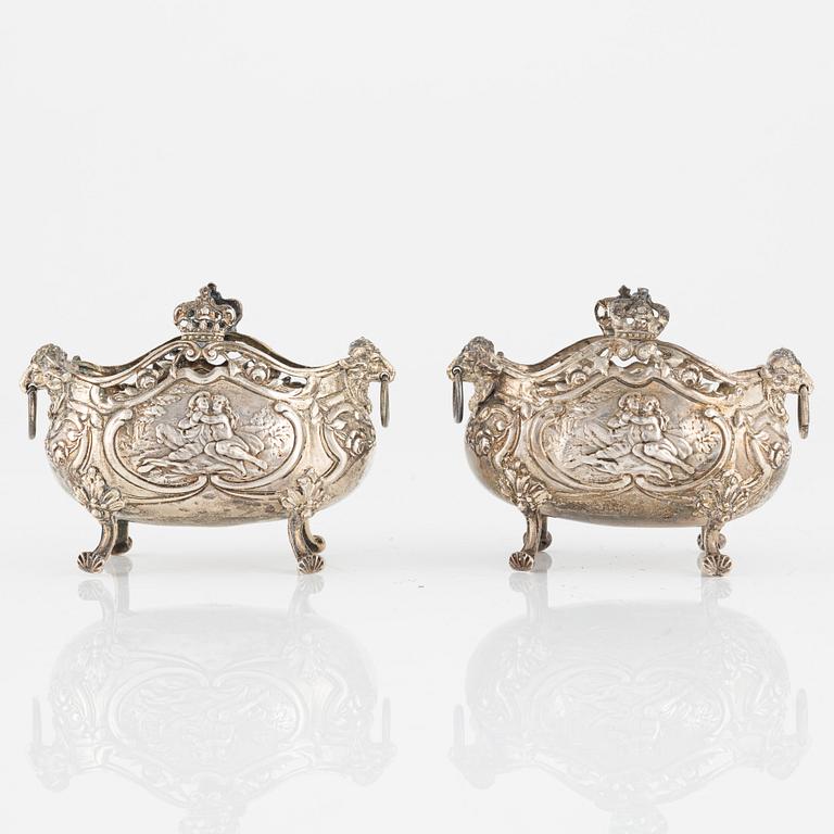A pair of silver salt cellars, Hanau, possibly B. Neresheimer & Sohne, Germany, around 1900.