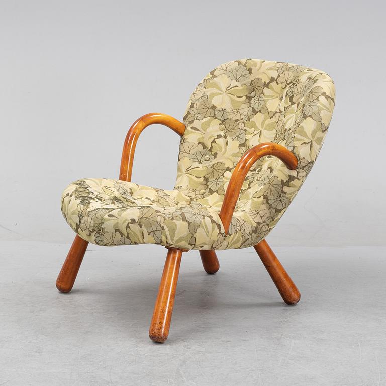 Arnold Madsen "Clam chair/ Muslinge fåtölj", sannolikt Madsen & Schubell, Danmark, 1940-50-tal.