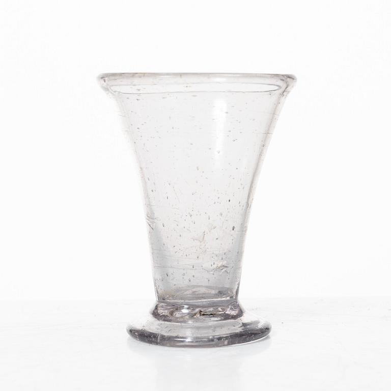 A miniature cup, 18th century.