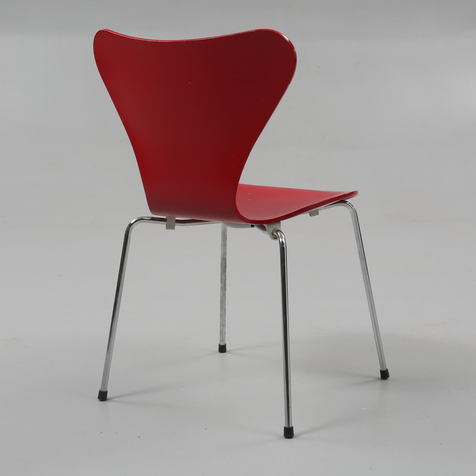 STOL, "Sjuan", Arne Jacobsen för Fritz Hansen, 2005.
