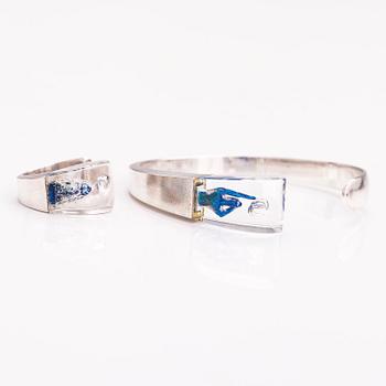 BJÖRN WECKSTRÖM, ARMBAND och RING "Mikroner", sterling silver och akryl. Lapponia 1974 och 1976.