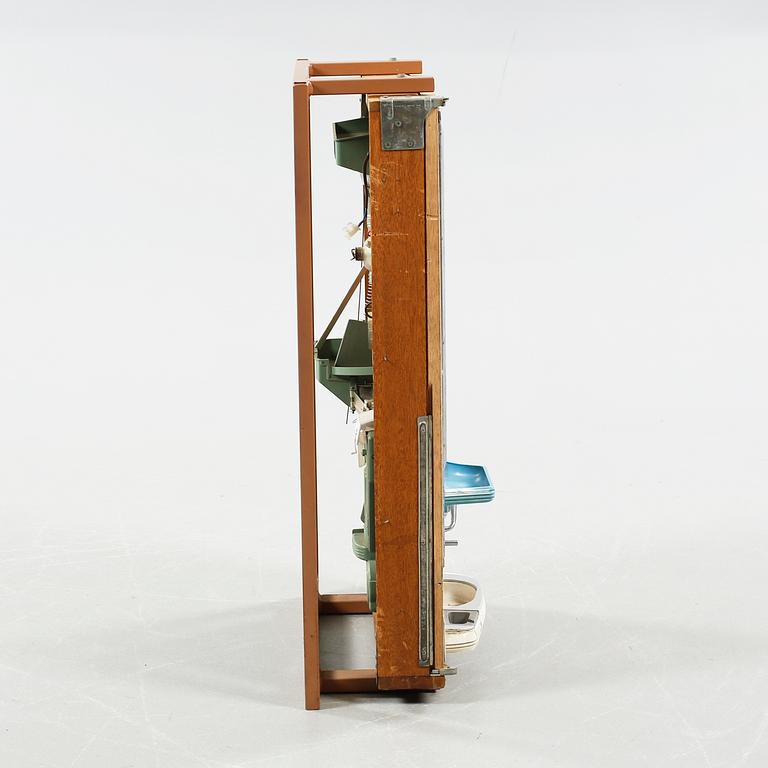 A game from Japan, from the third quarter of the 20th century.