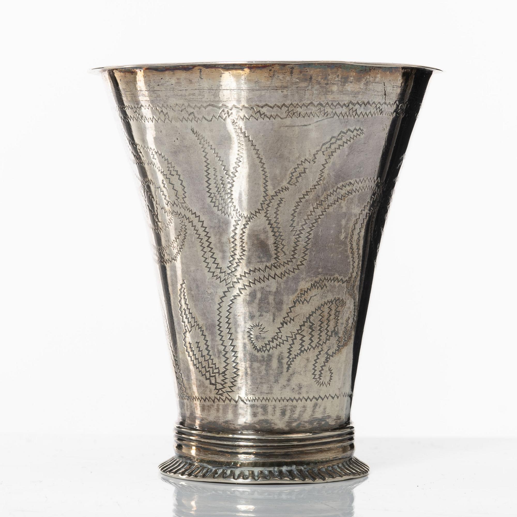 Bägare, silver, troligen Petter Åkerman, Stockholm 1756.