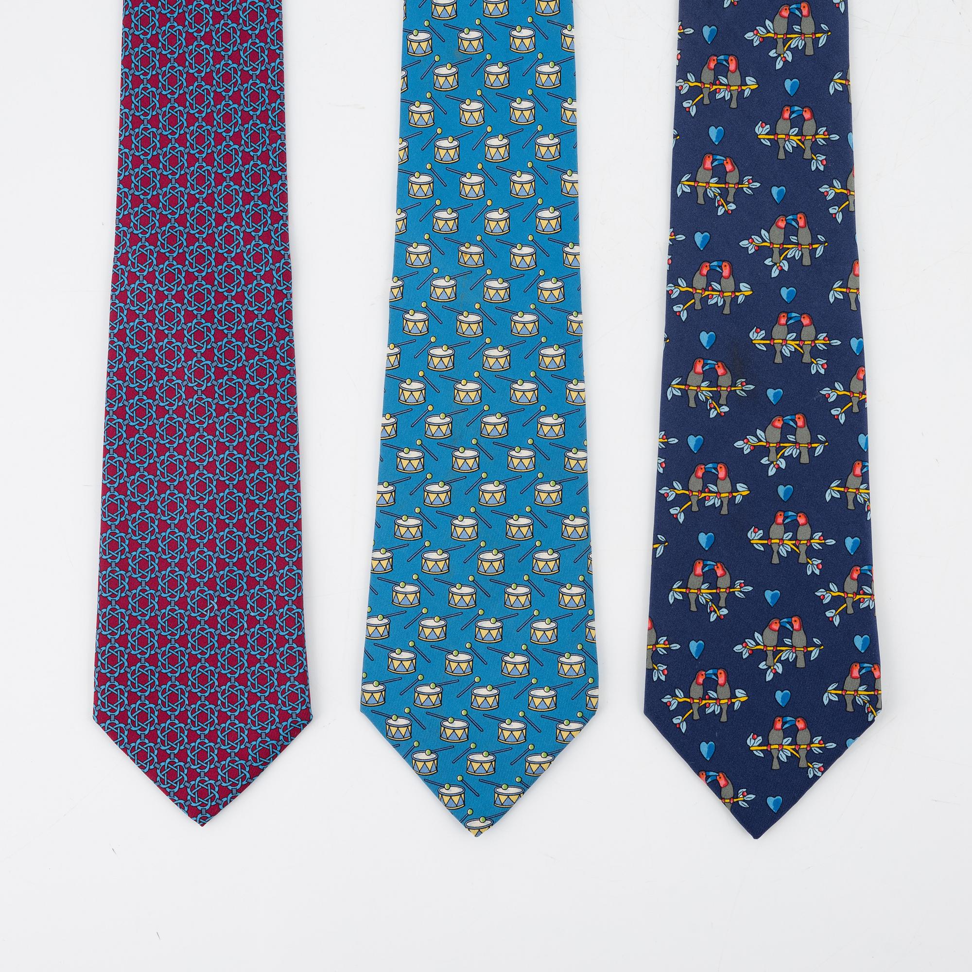 Hermès, three silk ties.