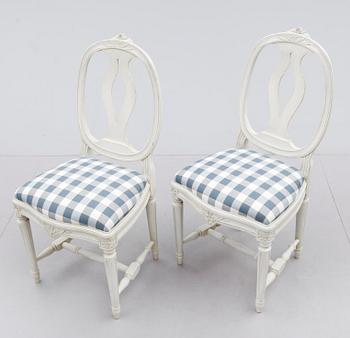 STOLAR, 1 par, gustaviansk stil, 1900-talets senare del.