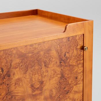 Josef Frank, a model 2135 cabinet, Firma Svenskt Tenn, post 1985.