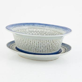 A Blue and White Bowl with Stand, China, Qing Dynasty, Jiaqing (1796-1820).