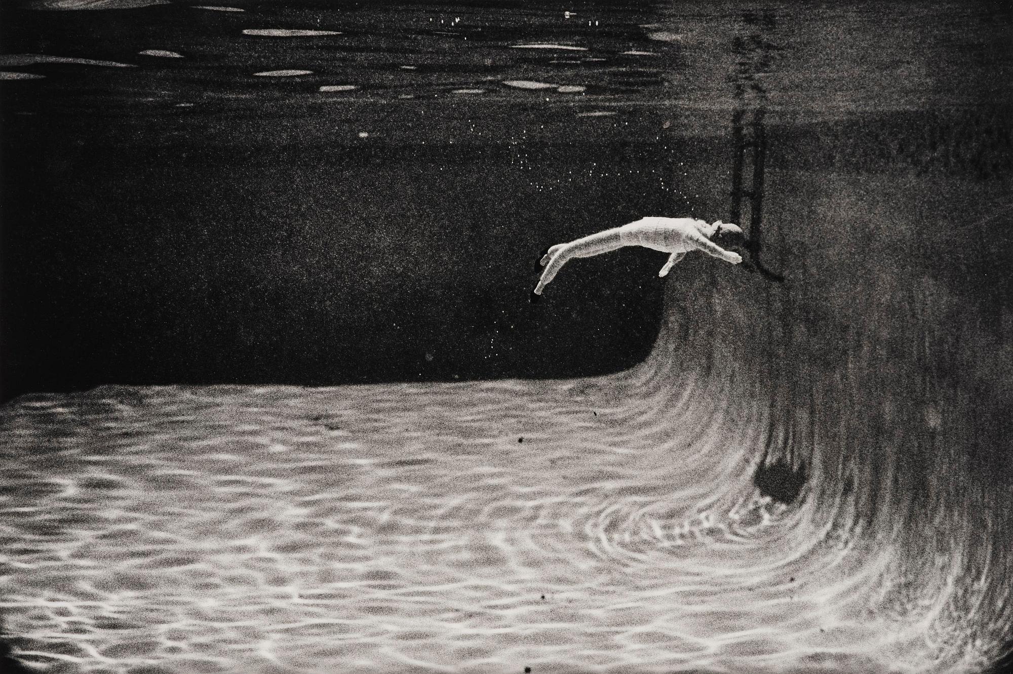 Laurie Simmons, "Woman Swimming Toward Ladder", 1981.