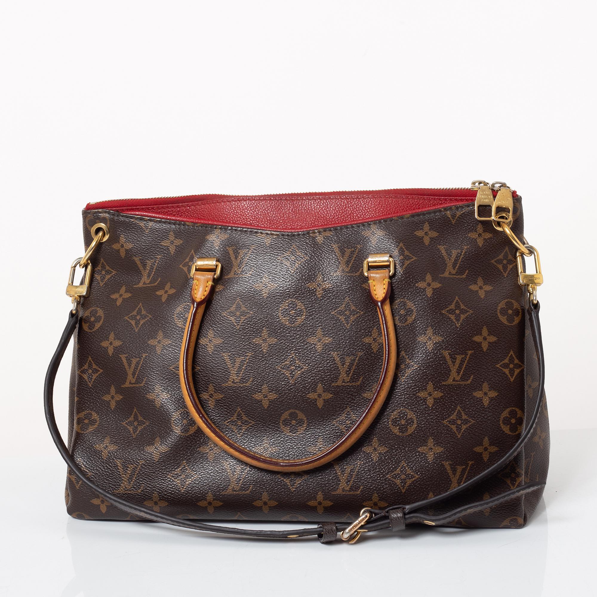 Louis Vuitton, väska "Pallas BB", 2014.