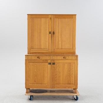 Carl Malmsten, skåp, "Calmare Nyckel", 1900-talets andra hälft.