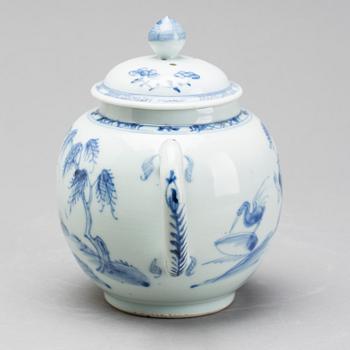 A BLUE AND WHITE TEAPOT, 19th century.